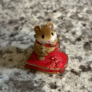 Wee Forest Folk M-094 Cupid Mouse Red Heart Valentine Retired Figurine